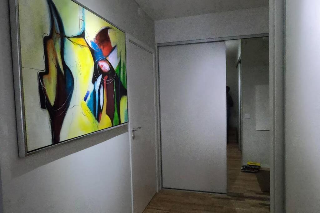 Homestay - Private Room In An Apartment กอเทนเบิร์ก ภายนอก รูปภาพ